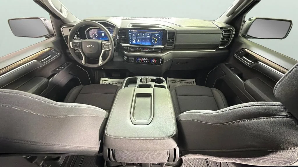 Used 2026 Summit White Chevrolet RST image 31