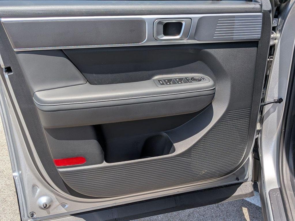 New 2026 Silver Hyundai SEL AWD image 12