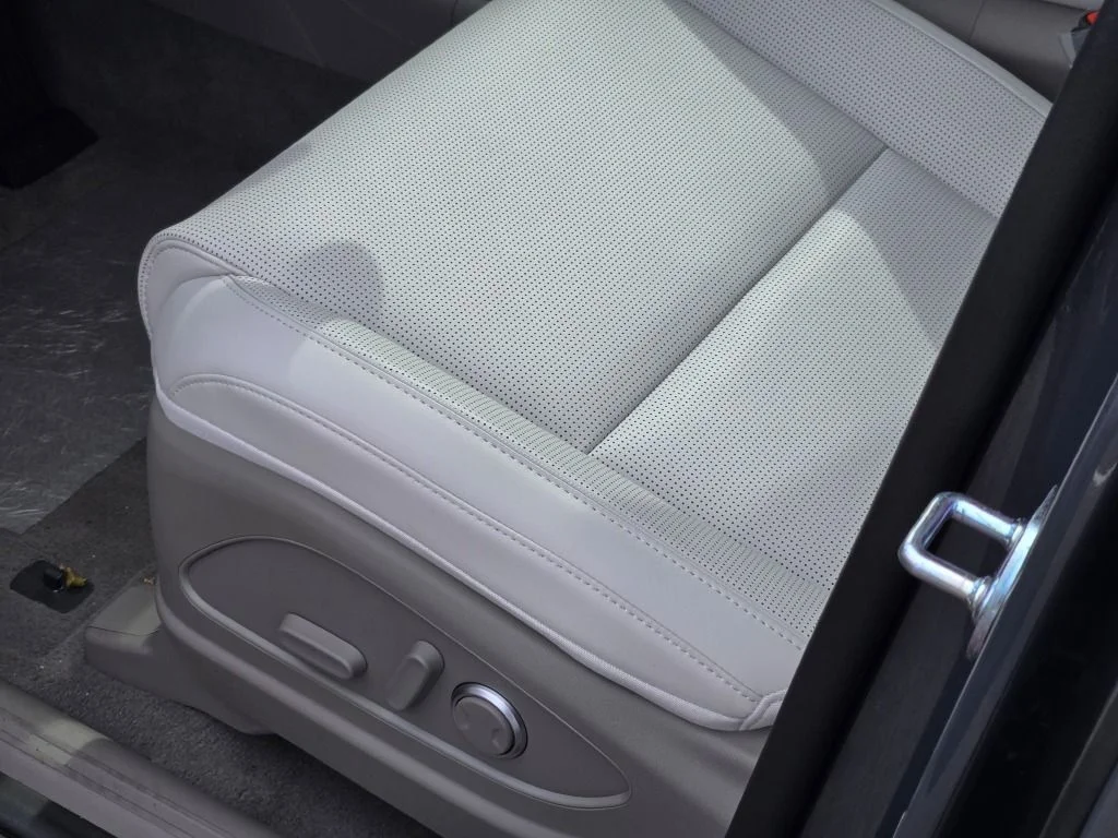 New 2026 Gray Pearl Hyundai SEL image 23