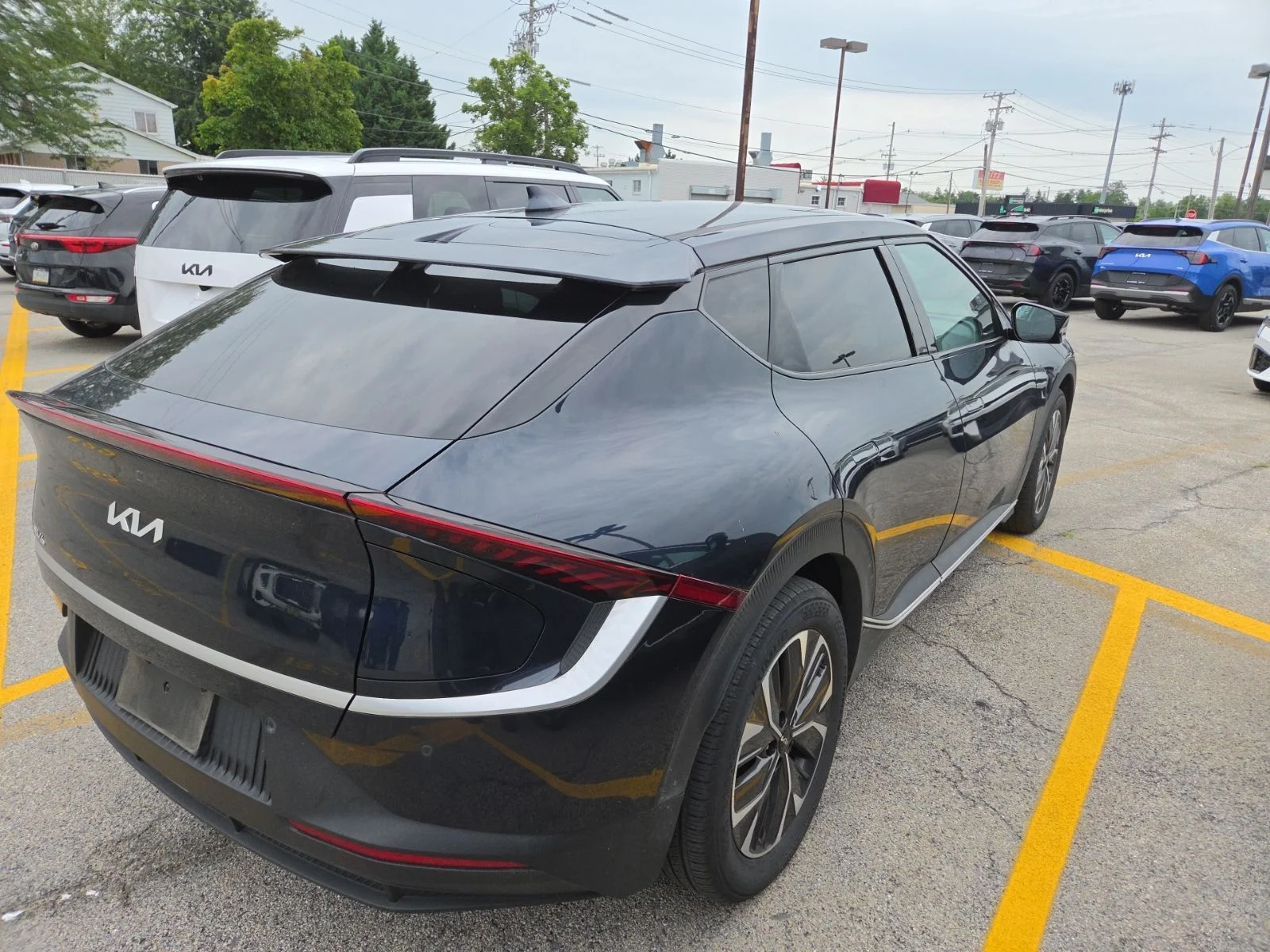 Certified Used 2024 Blue Kia Light image 17