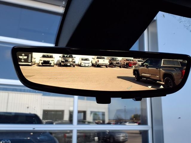 2023 Chevrolet Traverse Premier - Photo 12