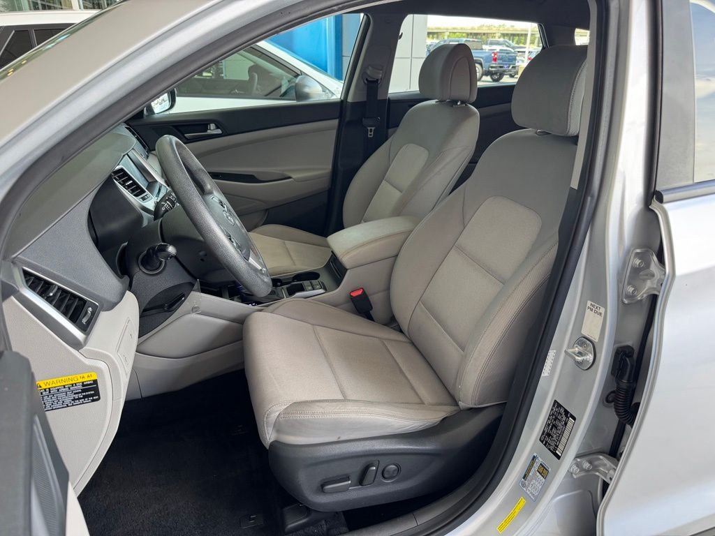 Used 2018 Silver Hyundai SEL image 16