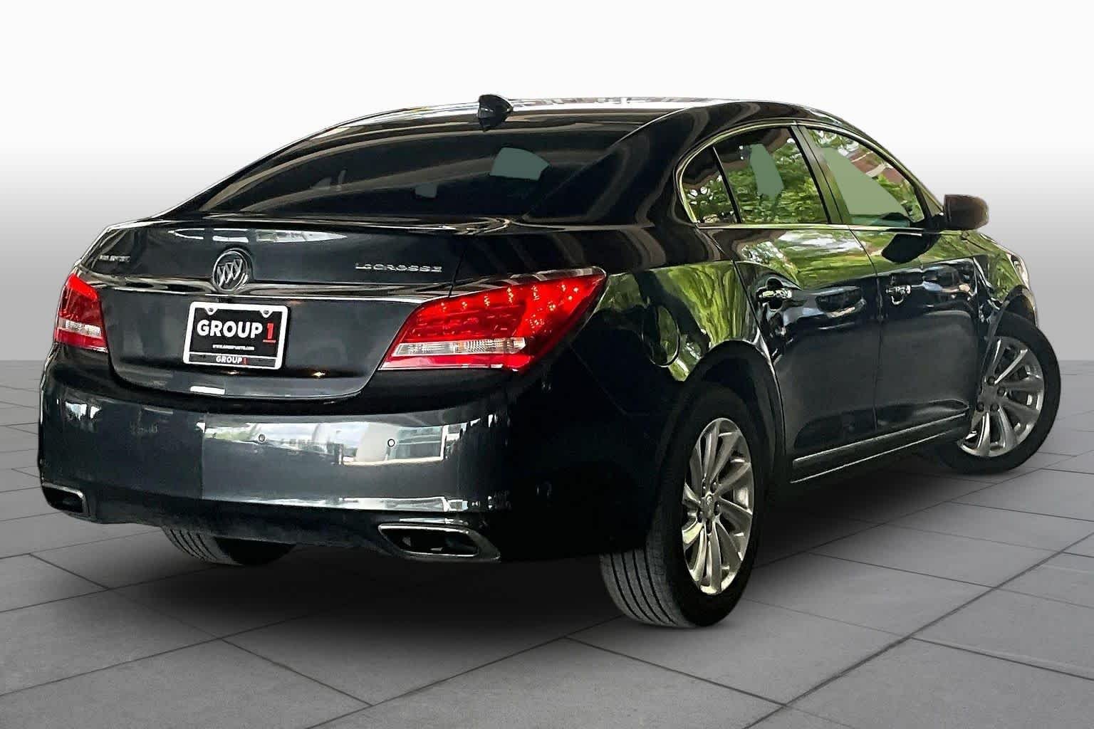 Used 2015 Smoky Gray Metallic Buick Leather image 12