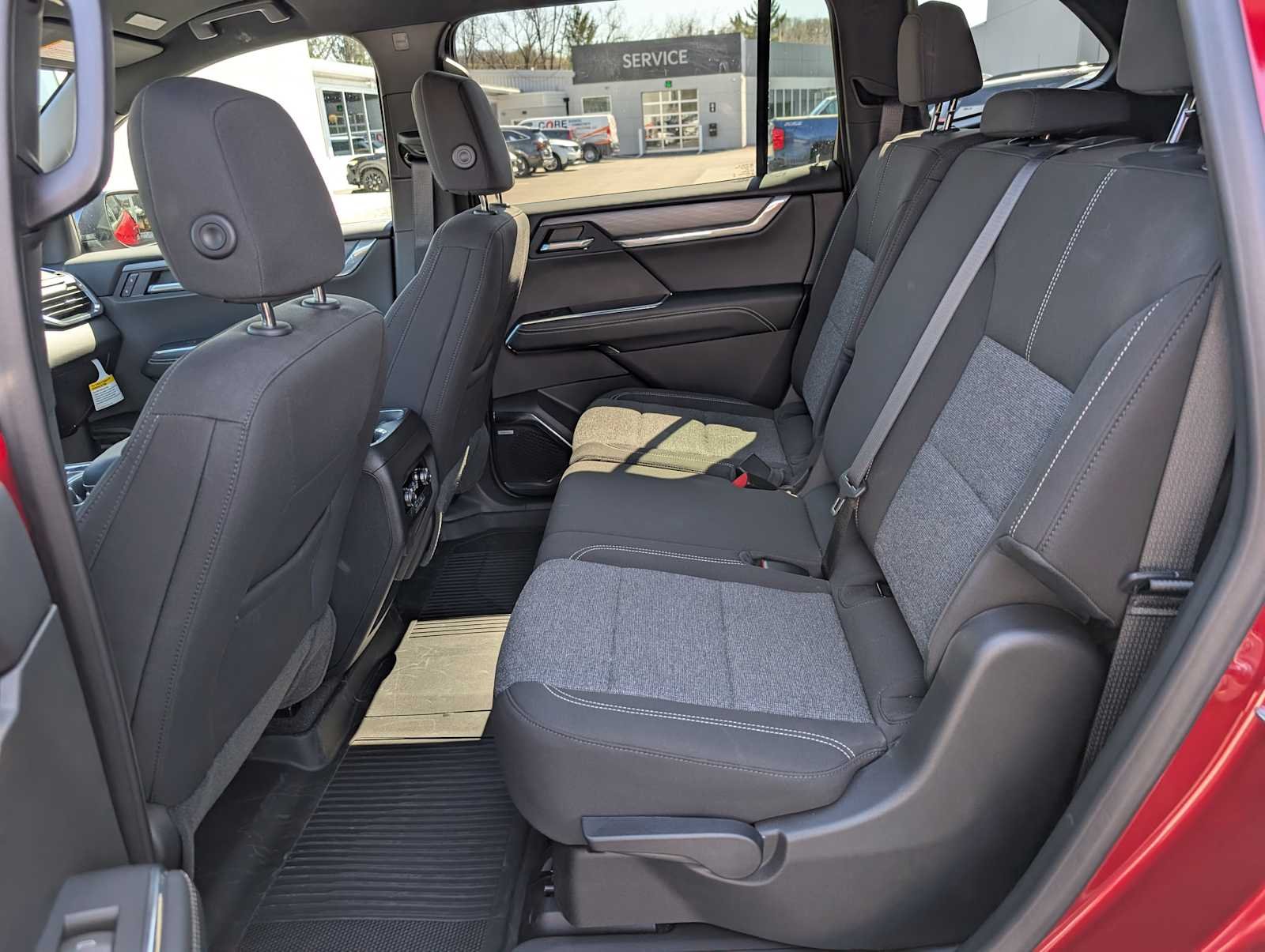 2025 GMC Acadia Elevation - Photo 17
