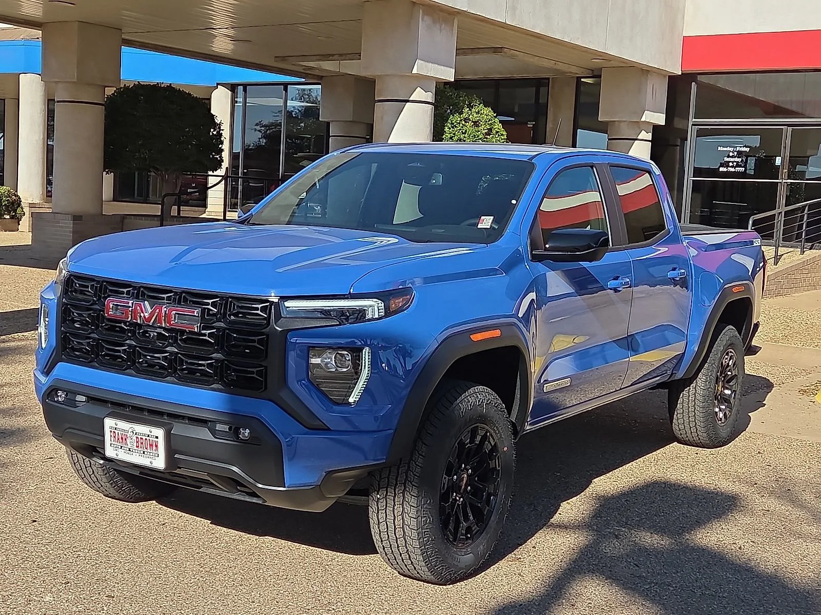 2026 GMC Canyon 4WD Elevation Crew Cab Short Box's photo