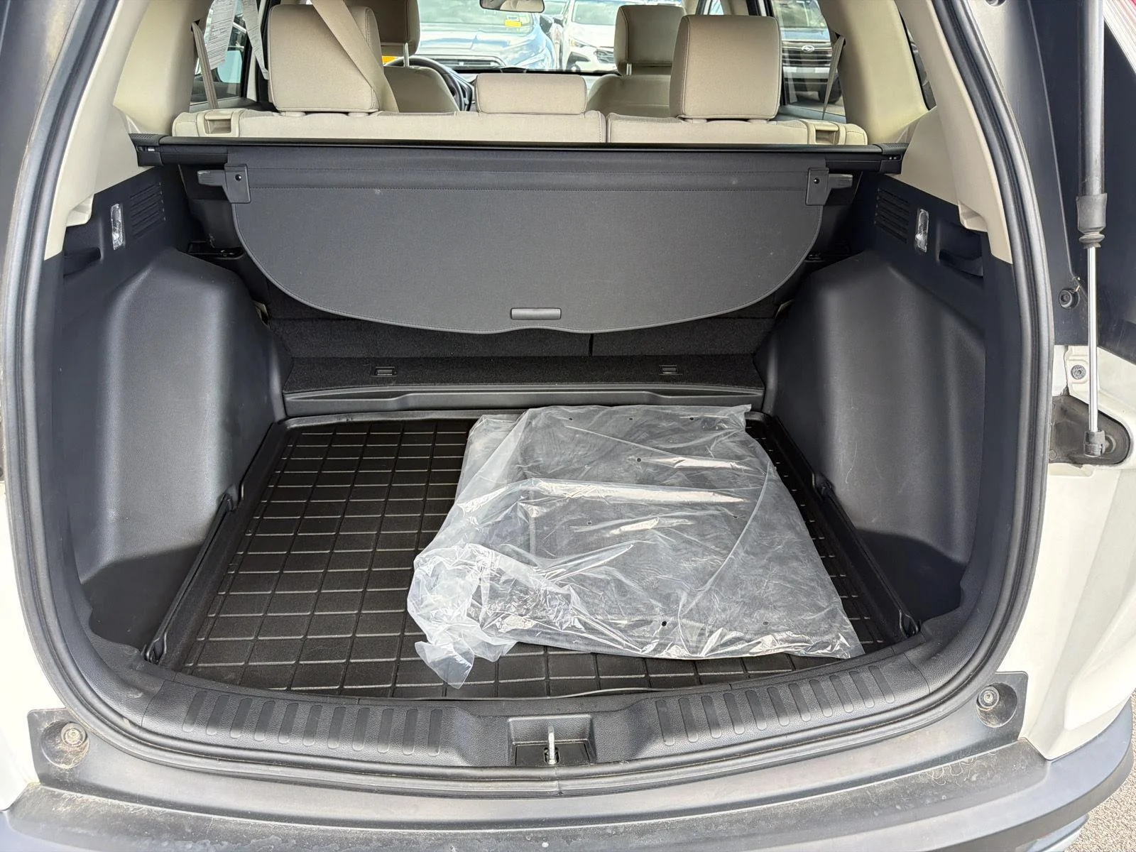 Used 2019 Platinum White Pearl Honda EX image 21