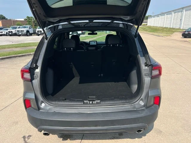 Used 2025 Gray Ford ST-Line image 29