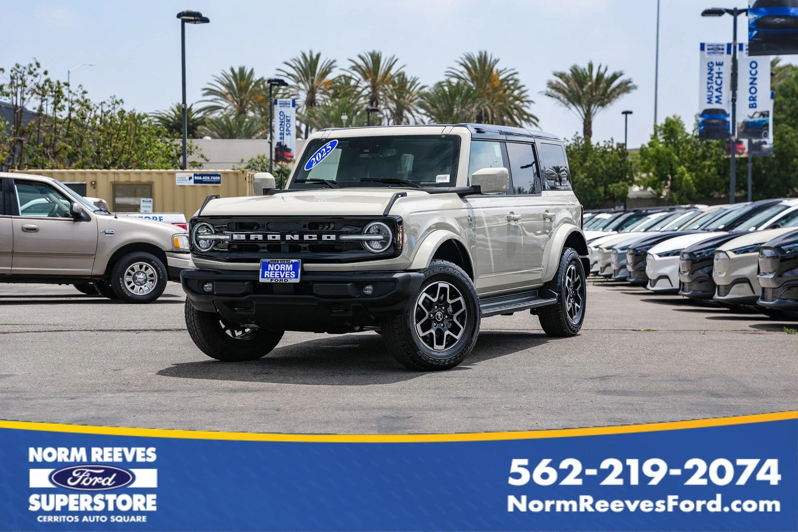 2025 Ford Bronco Outer Banks 4x4's photo