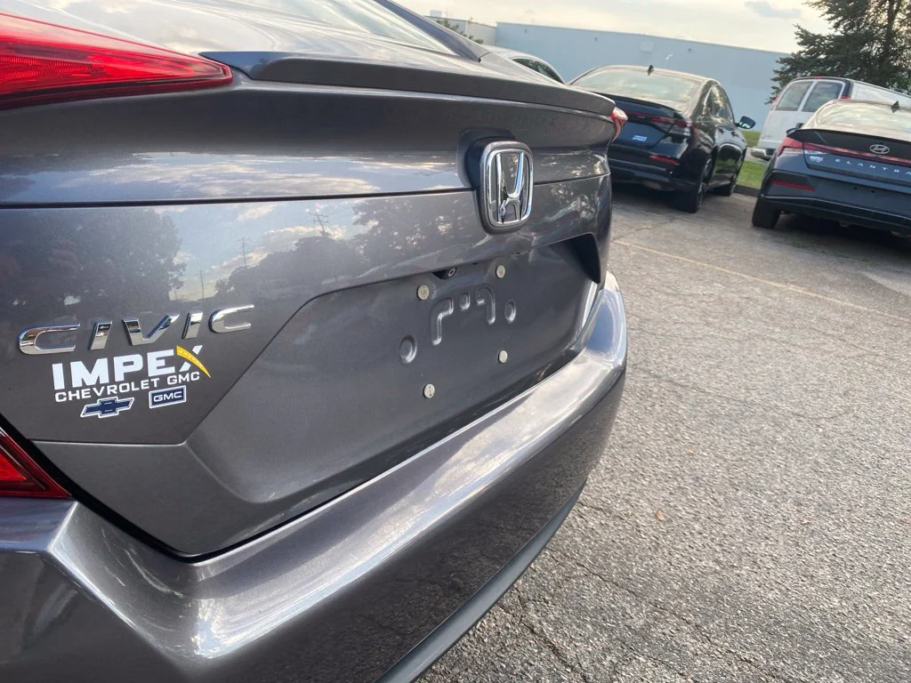Used 2018  Honda EX-L image 35