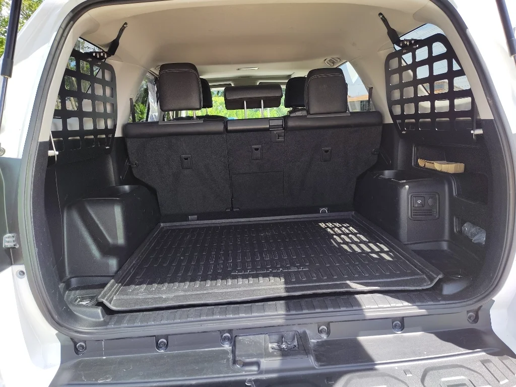 Used 2022 White Toyota SR5 Premium image 12