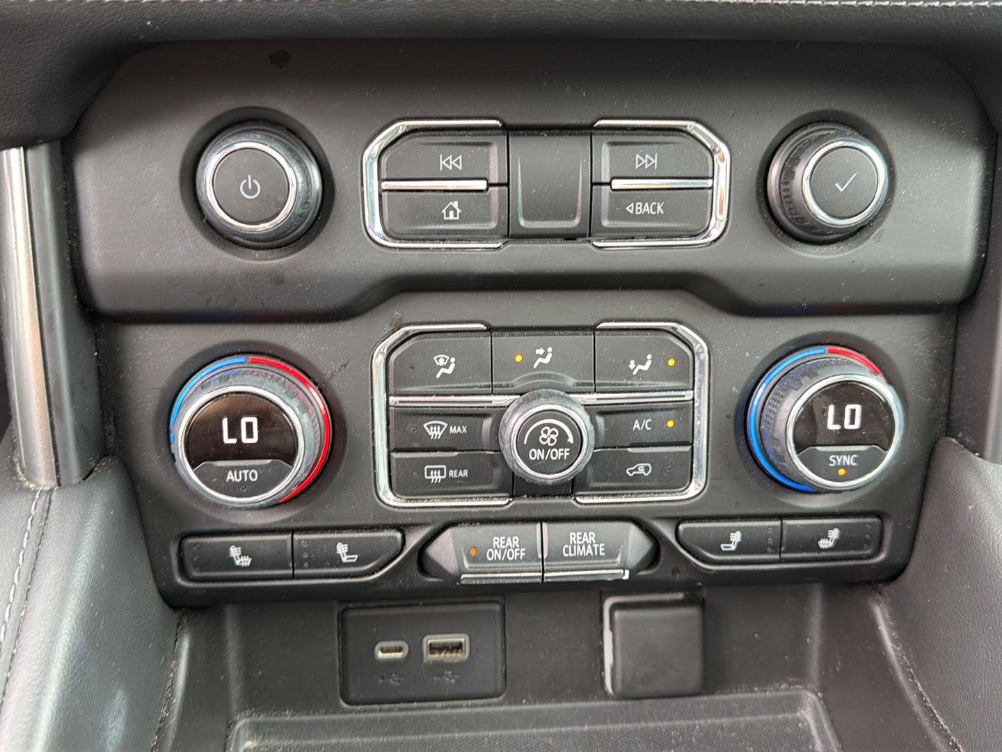Used 2021 Summit White Chevrolet LT image 16