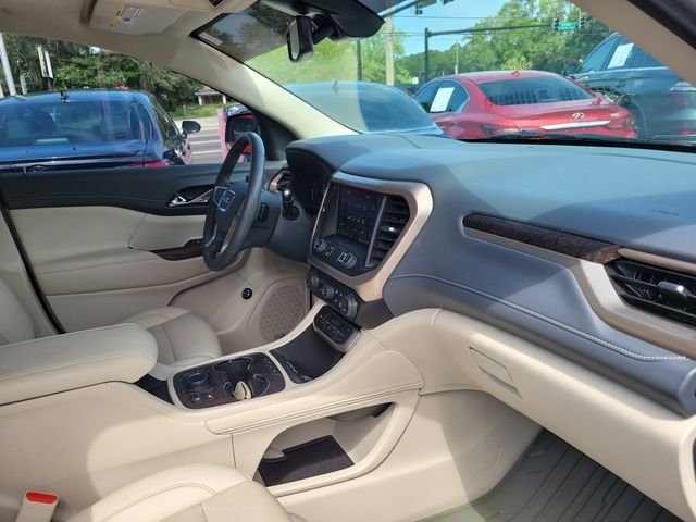 Used 2023 Silver GMC Denali image 35