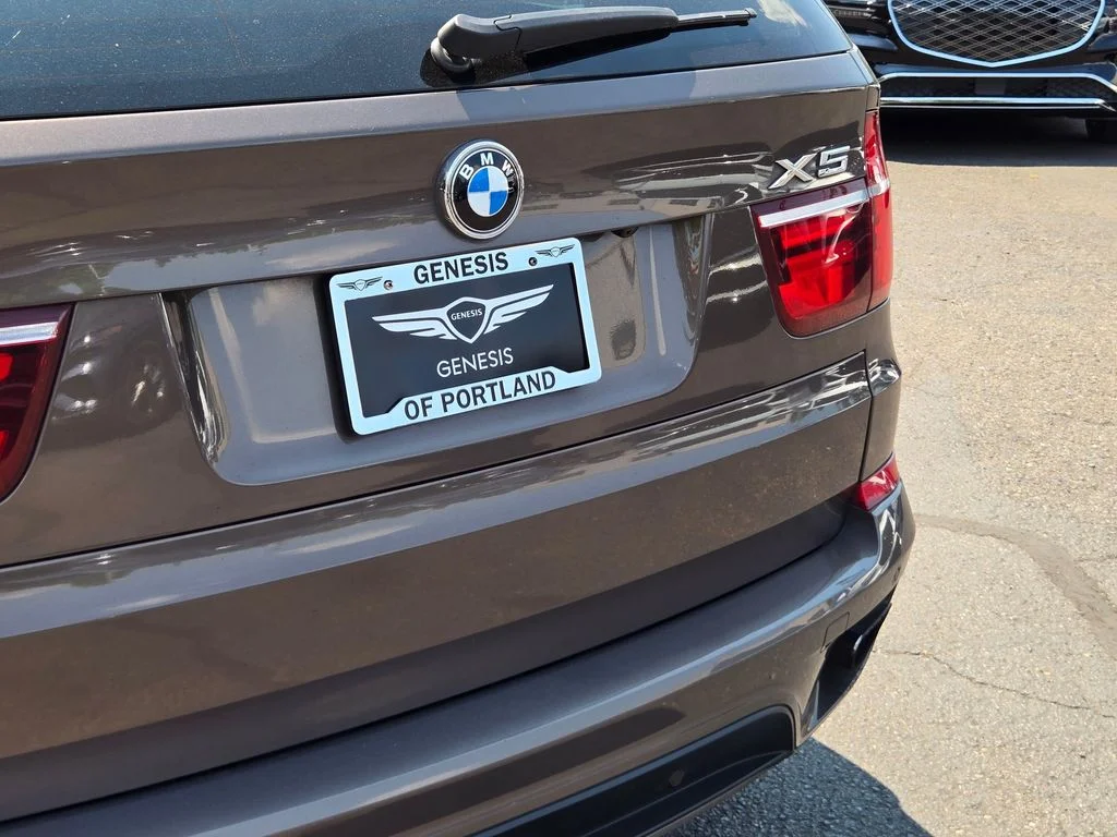 Used 2013 Bronze Metallic BMW xDrive50i image 15