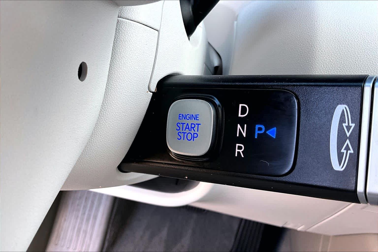 Used 2026 Ecotronic Gray Pearl Hyundai SEL 7P image 34