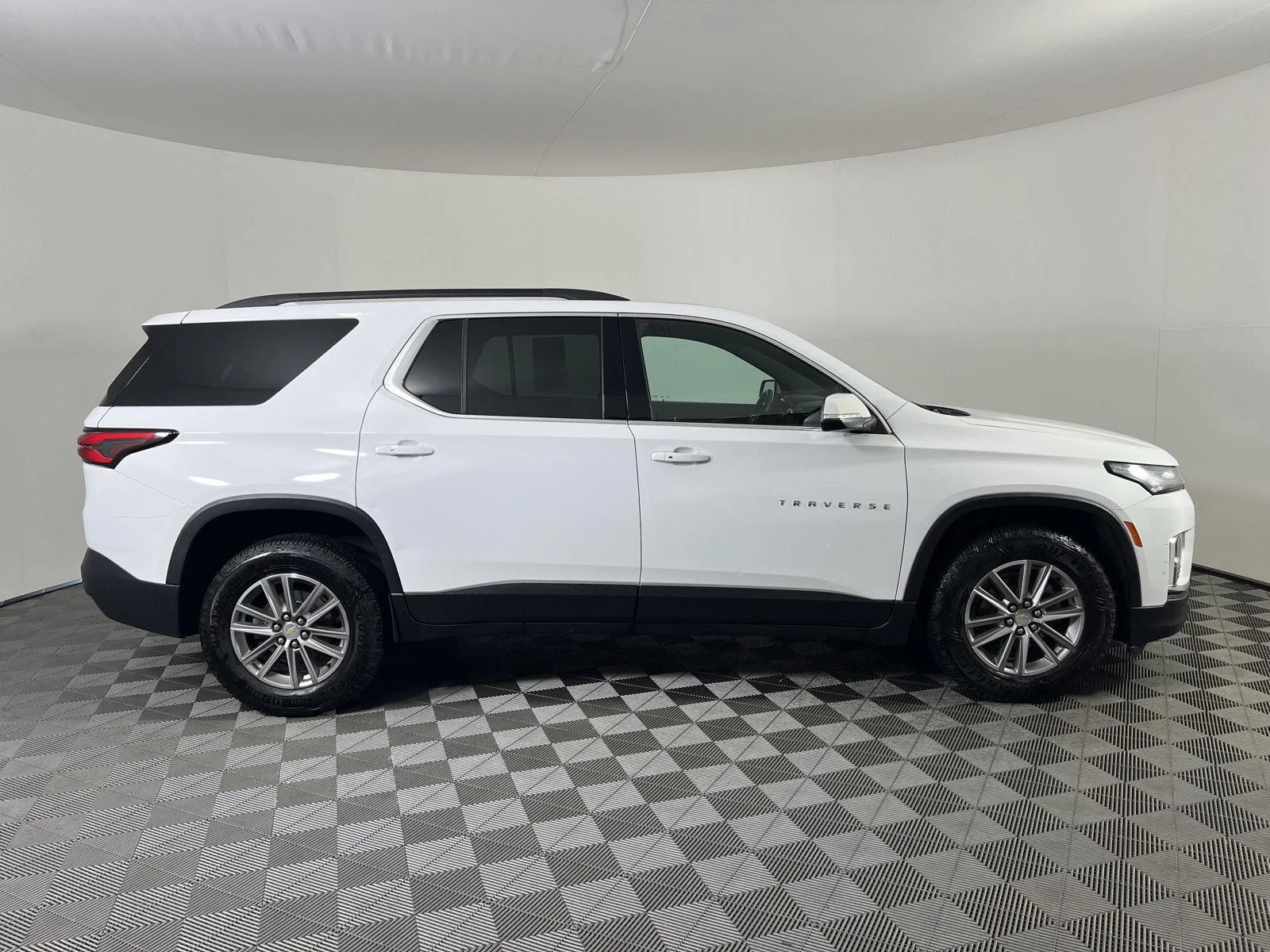 Used 2023 Summit White Chevrolet LT image 26