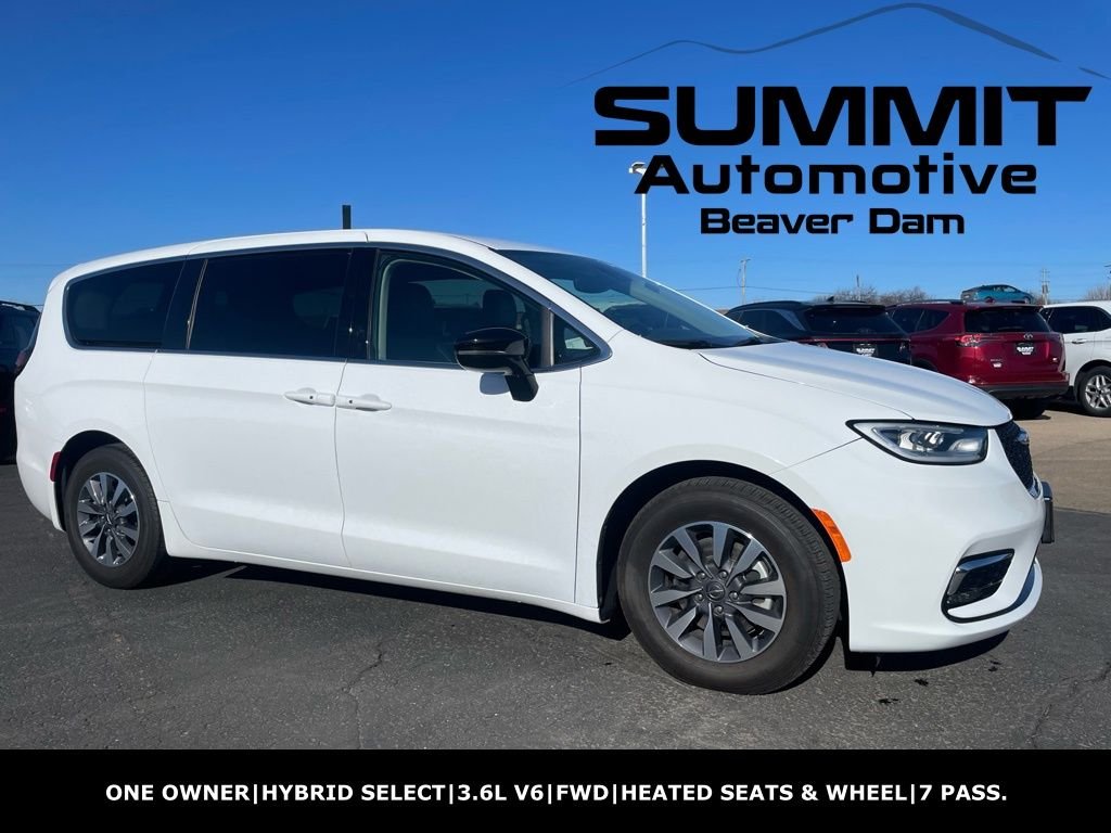 2024 Chrysler Pacifica PHEV Select