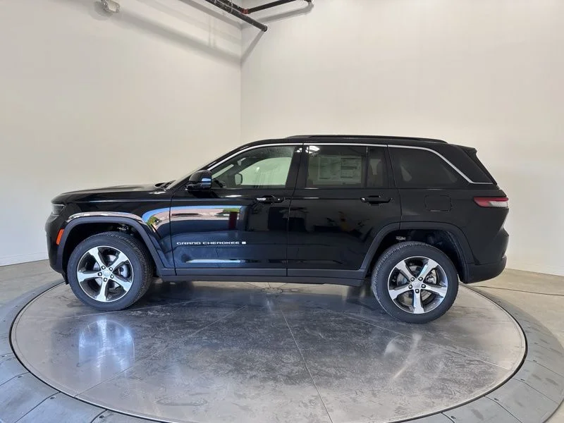 Used 2026 Black Jeep Limited image 4