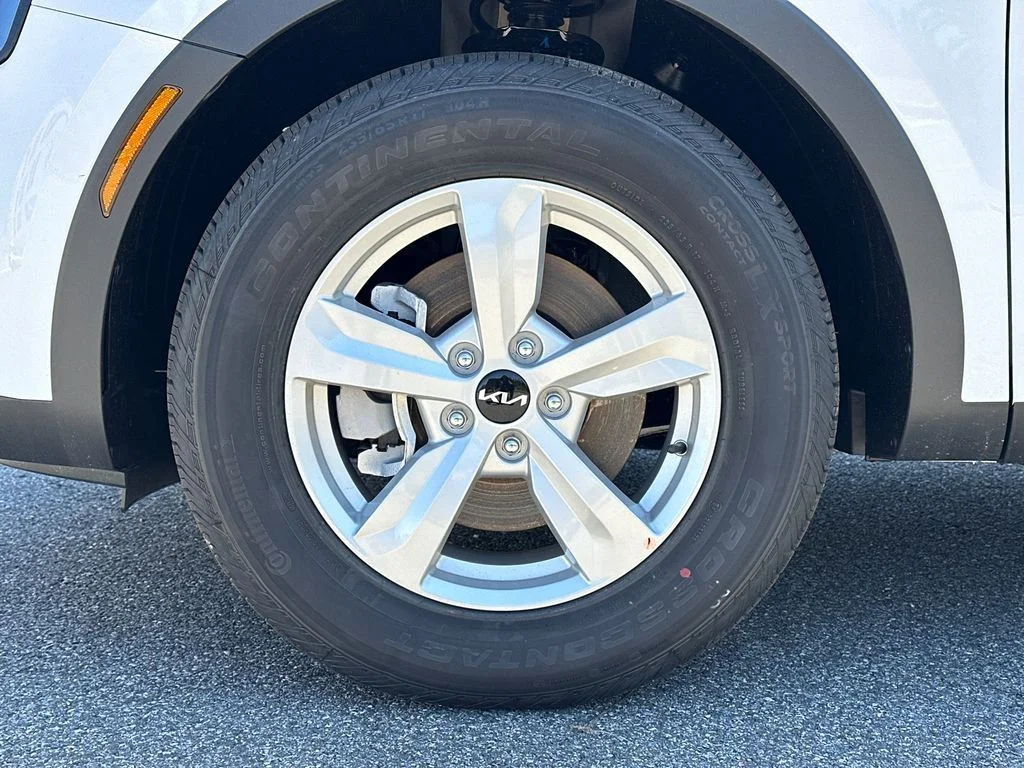 New 2026 White Kia LX image 11