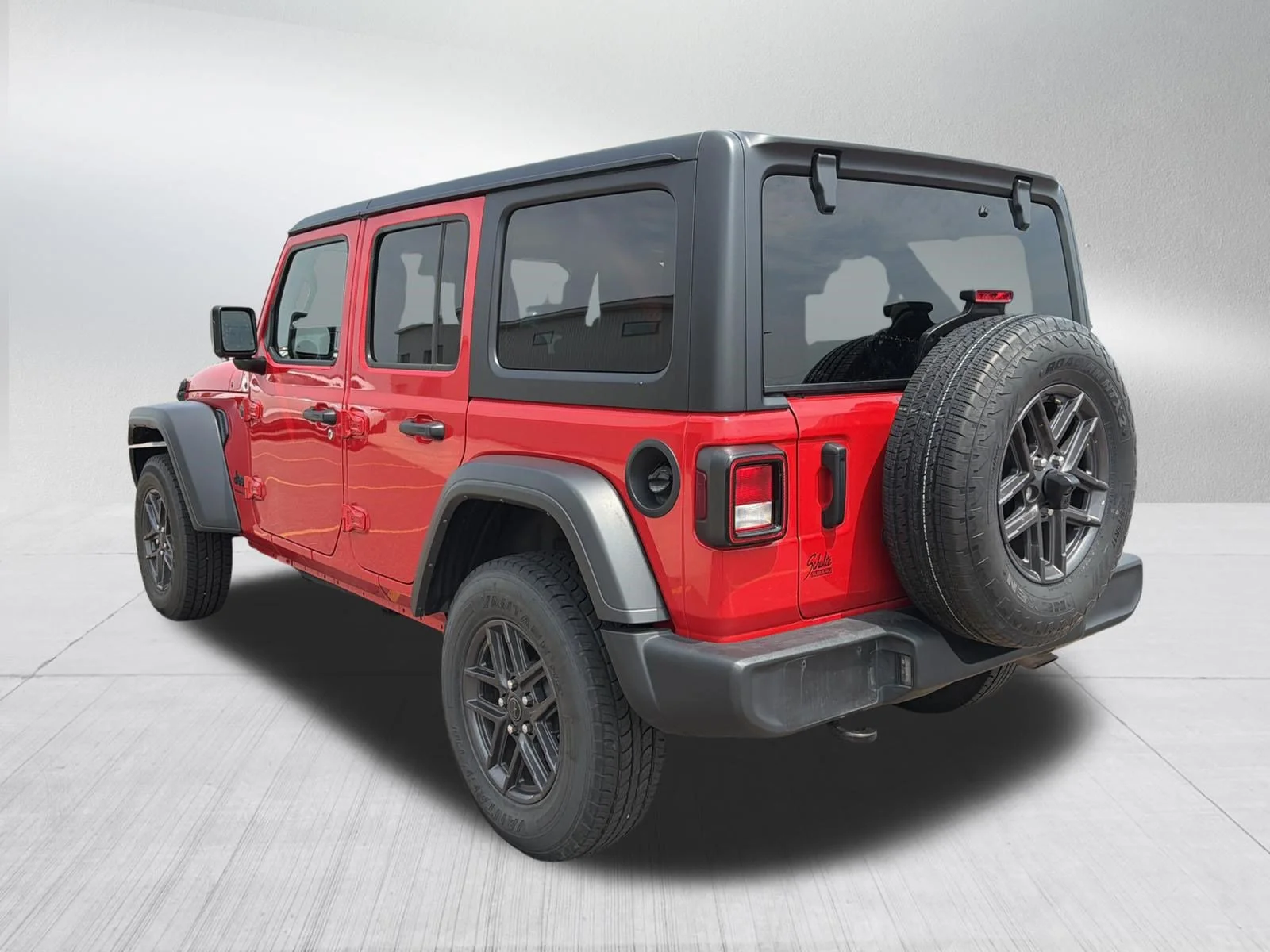 Used 2025 Firecracker Red Clearcoat Jeep Sport S image 6