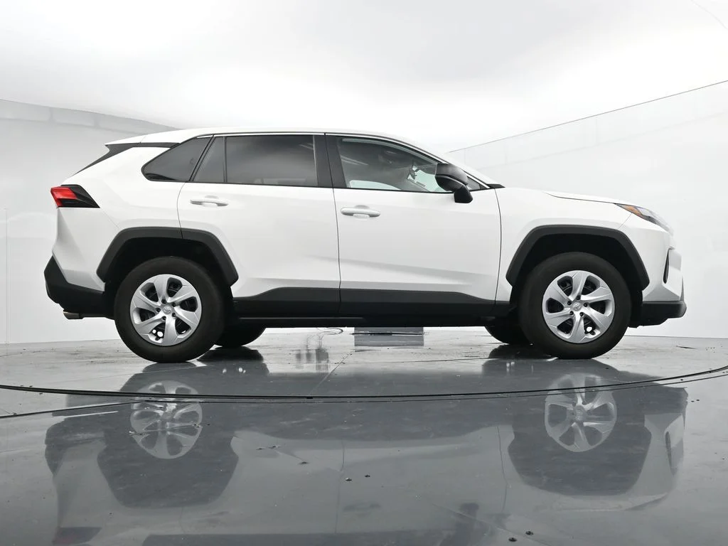 Used 2024 White Toyota LE image 34