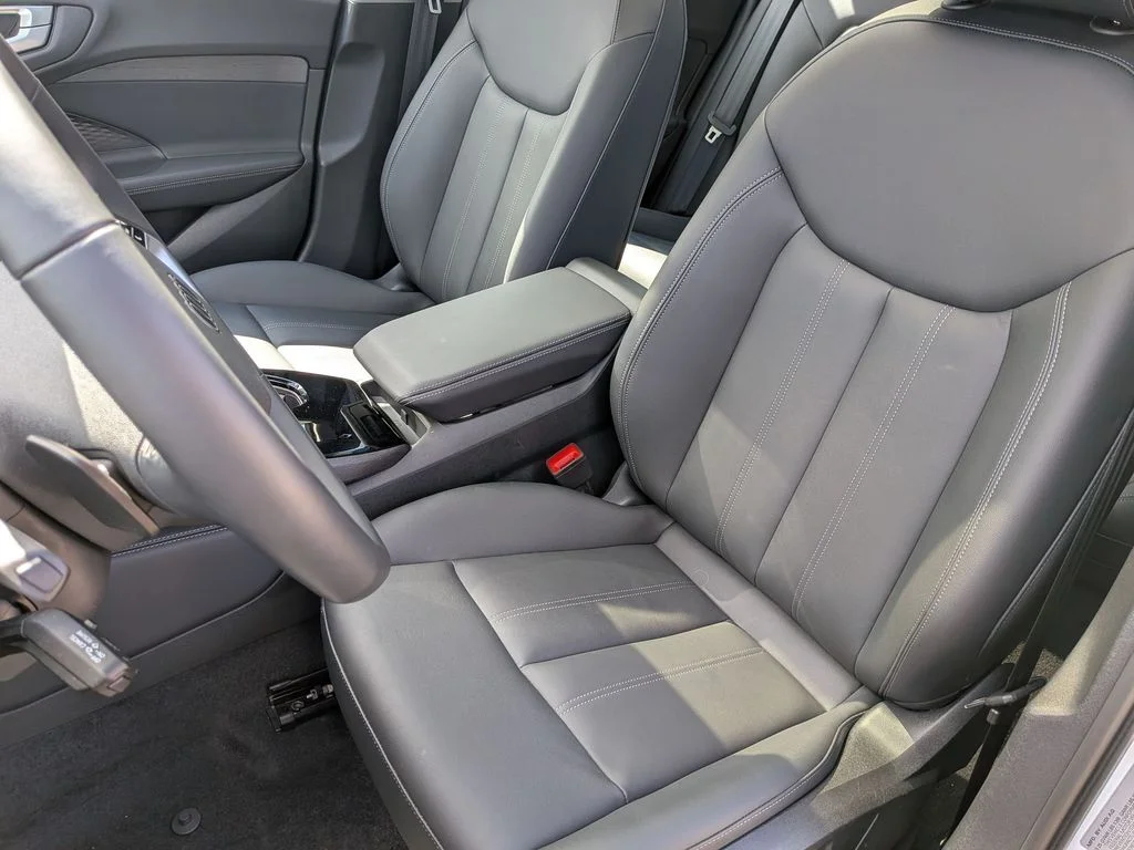 Used 2025 White Audi  image 12