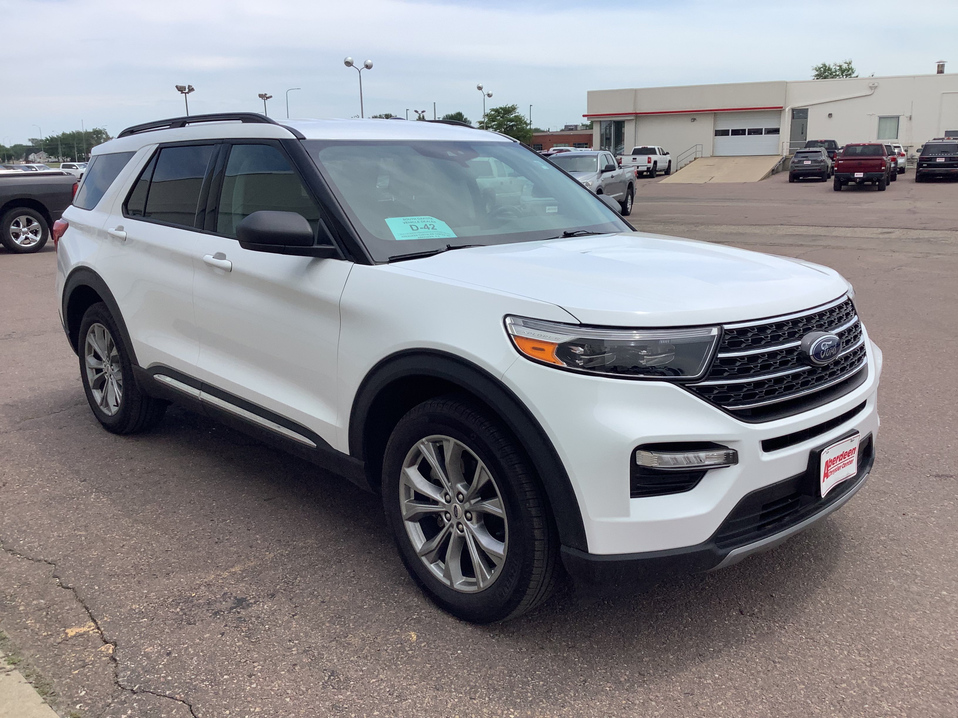 Used 2022 White Ford XLT image 4