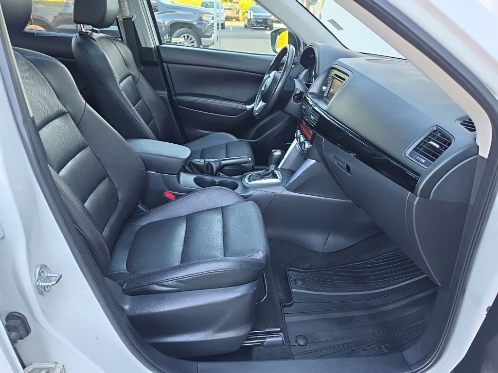 Used 2015 White Mazda Grand Touring image 31