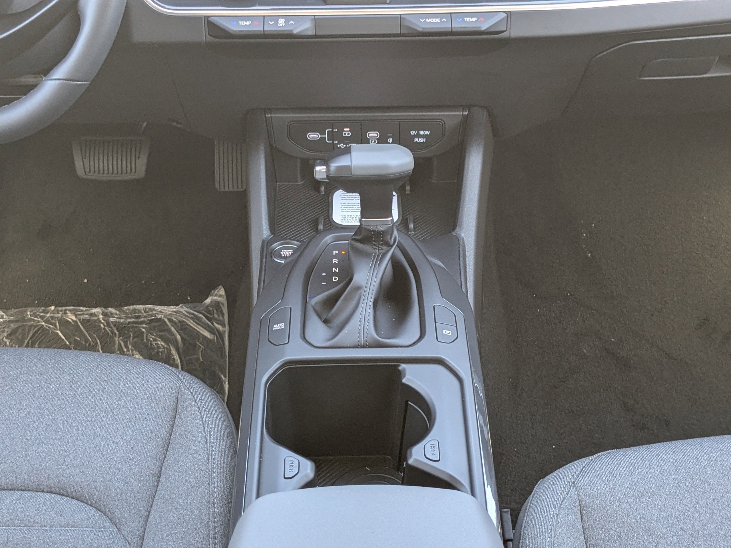 New 2025 Snow White Pearl Kia EX image 21