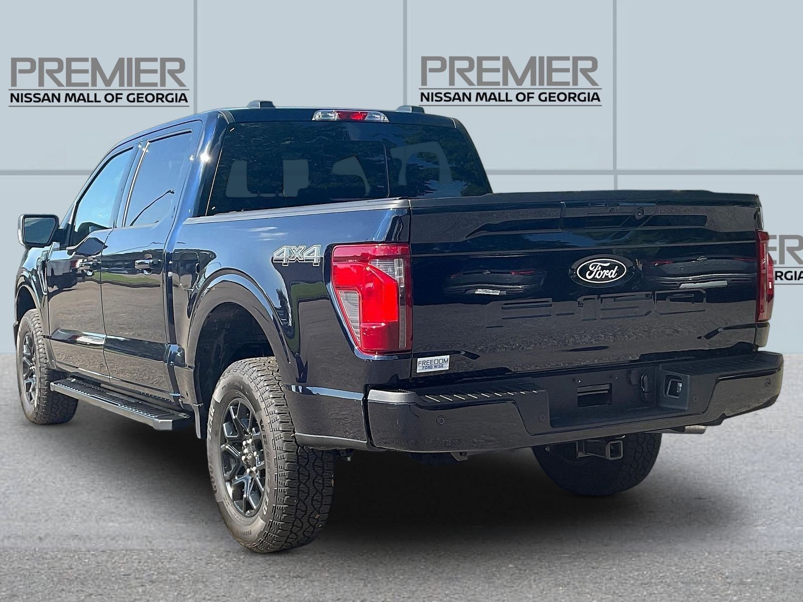 Used 2026 Blue Ford XLT image 5