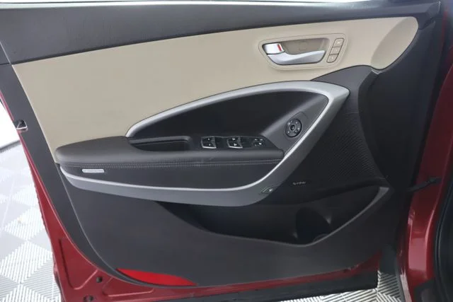 Used 2016 Red Hyundai 2.0T image 25
