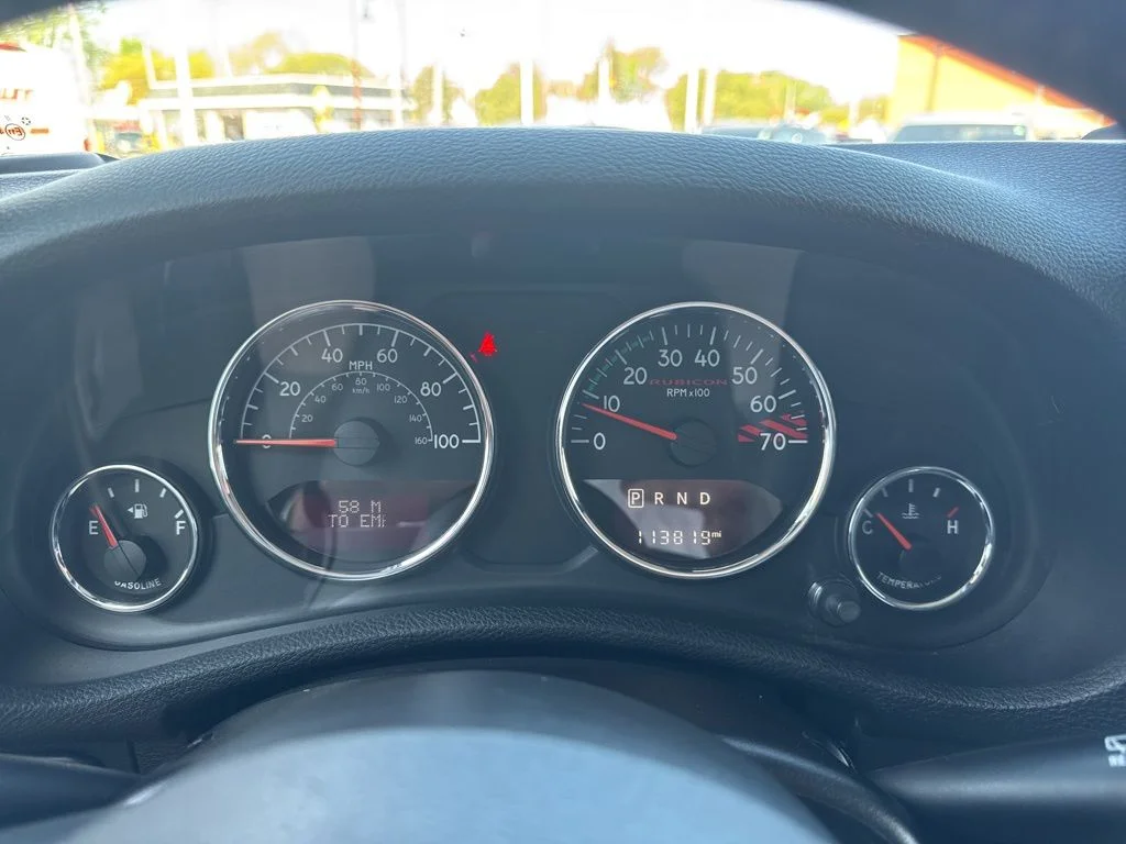 Used 2016 White Jeep Unlimited Rubicon image 17