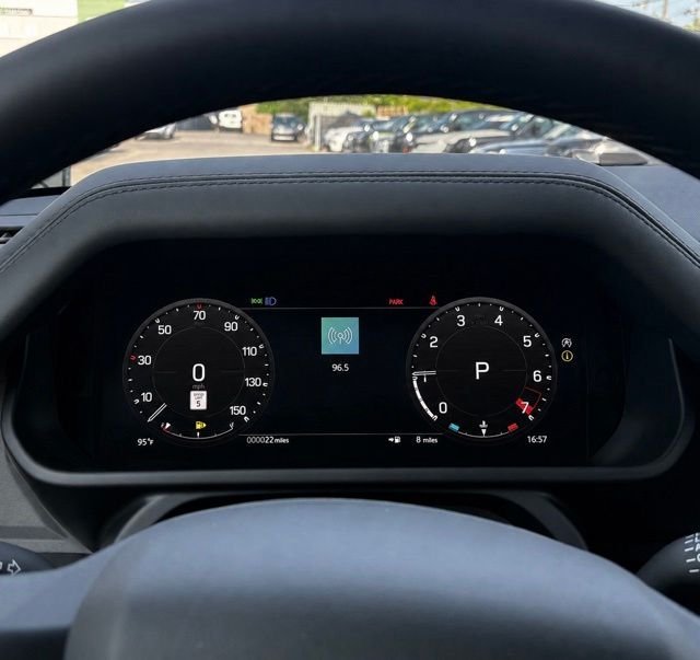 New 2026 Woolstone Green Land Rover X-Dynamic SE image 16