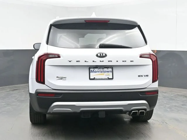 Used 2021 White Kia EX image 12