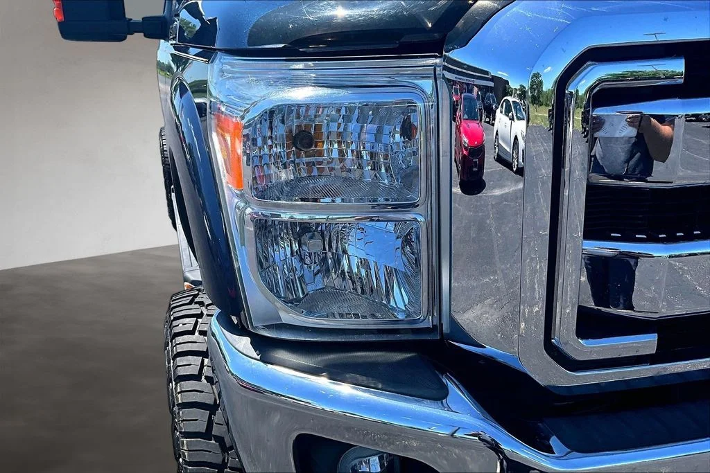 Used 2016 Blue Ford XLT image 26