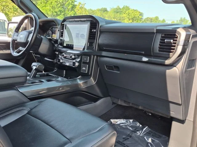 Used 2022 Black Ford XLT image 35