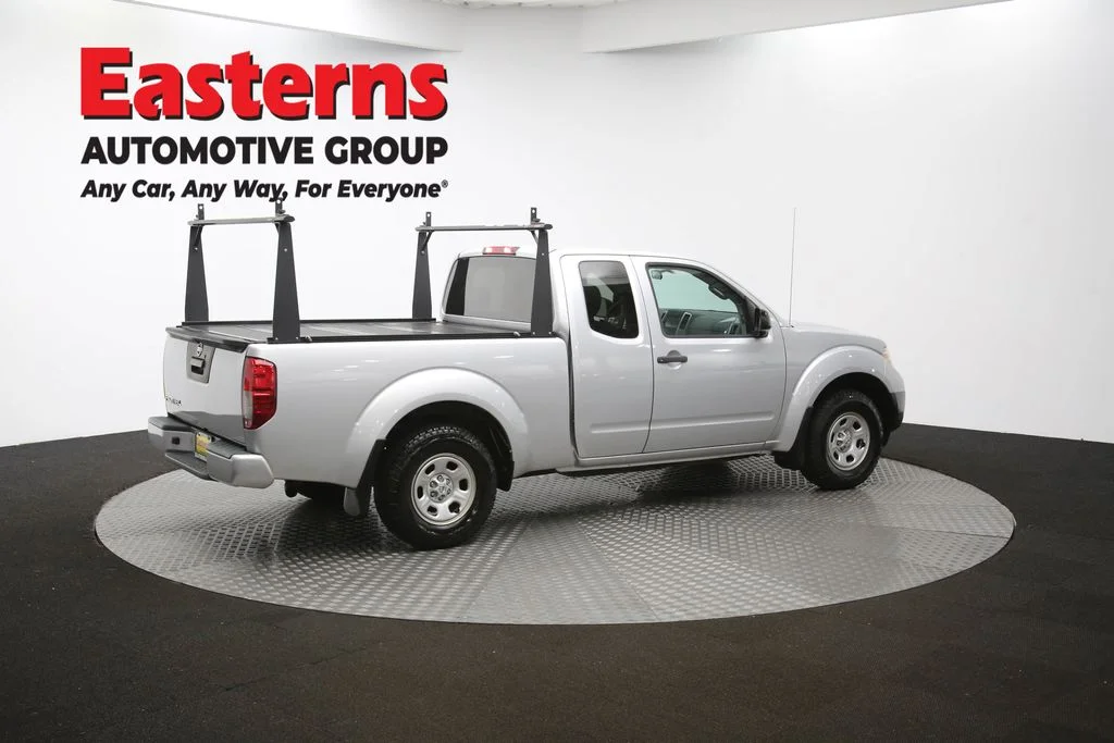 Used 2019 Silver Nissan S image 41