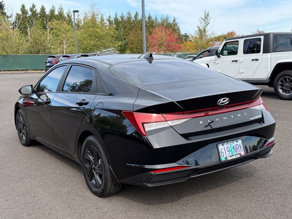 Used 2022 Phantom Black Hyundai Blue image 6