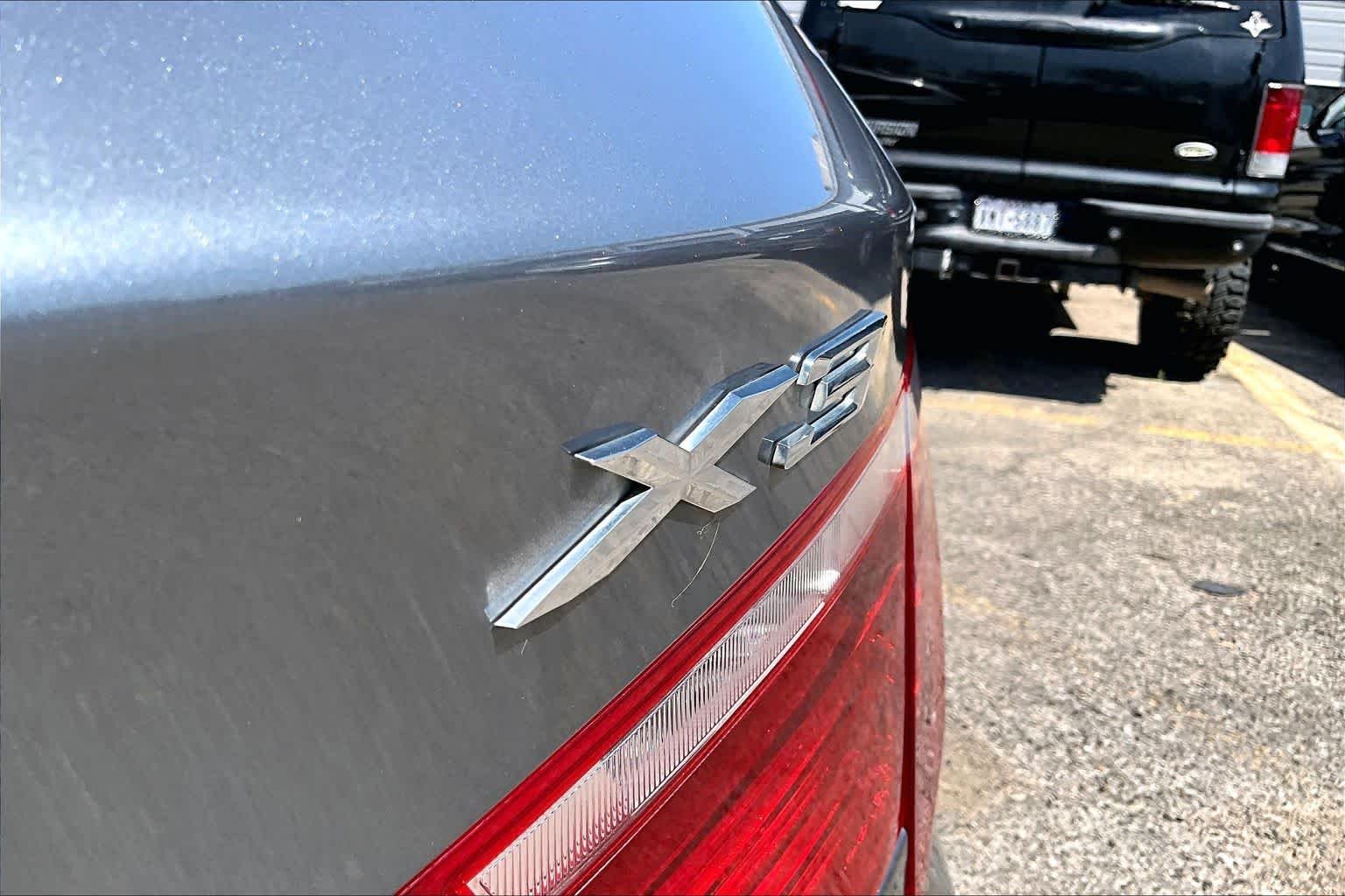 Used 2017 Space Gray Metallic BMW sDrive28i image 8