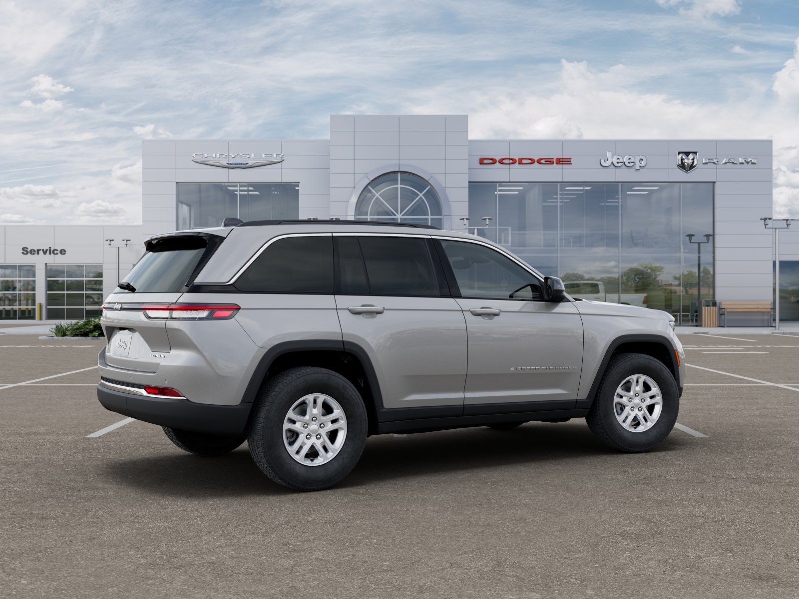 New 2025 Silver Zynith Exterior Paint Jeep Laredo image 29