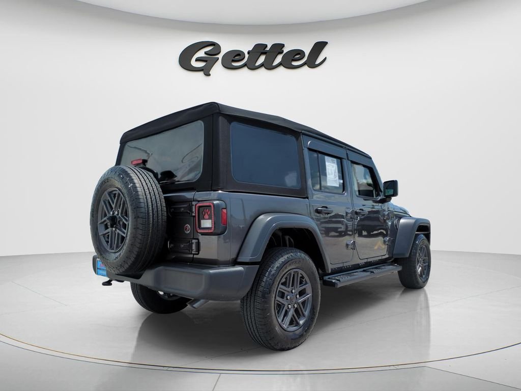Used 2024 Gray Jeep Sport S image 5
