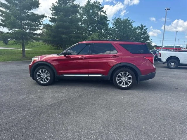 Used 2020 Red Ford XLT image 8