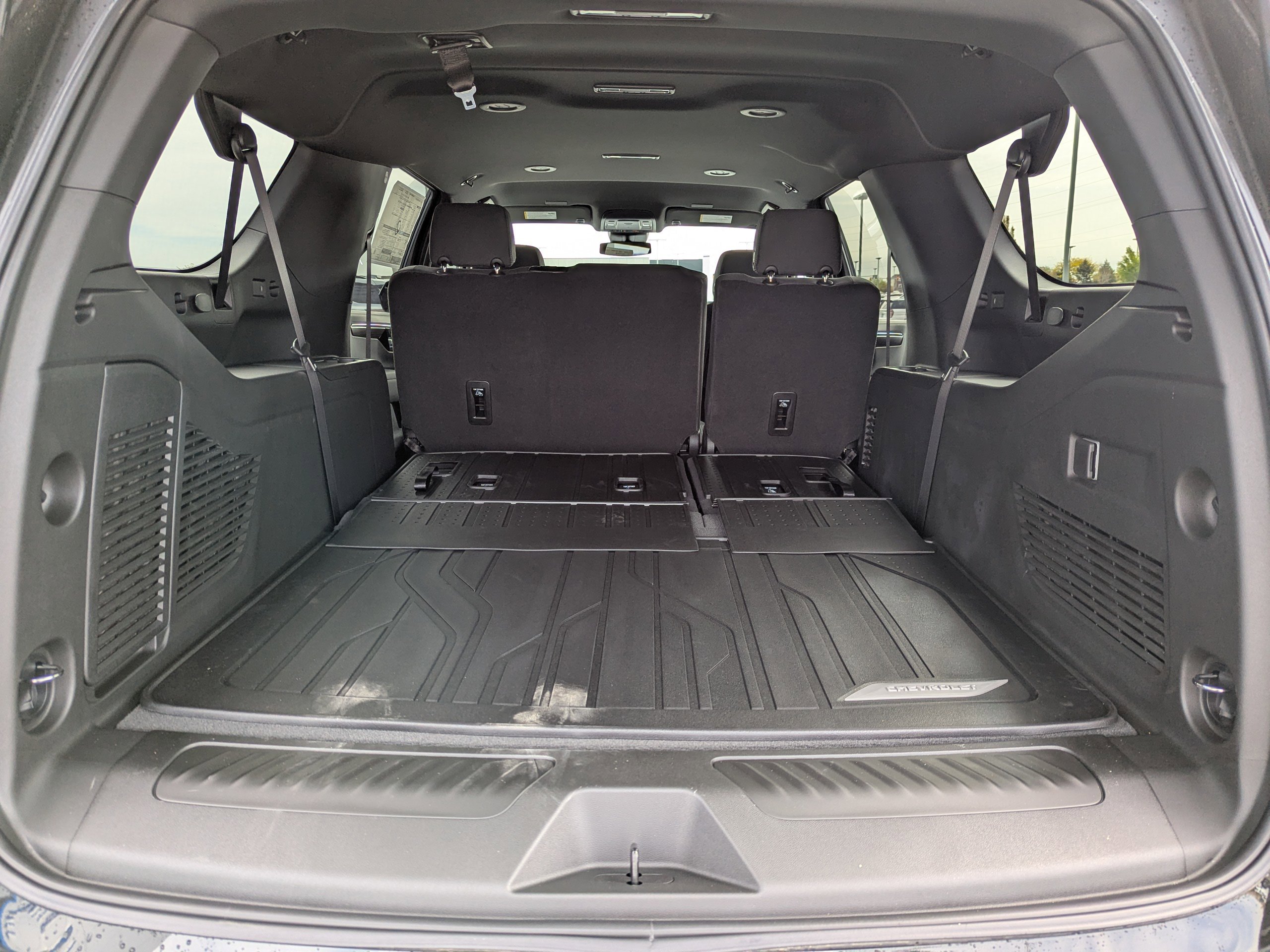 2026 Chevrolet Suburban LS - Photo 37