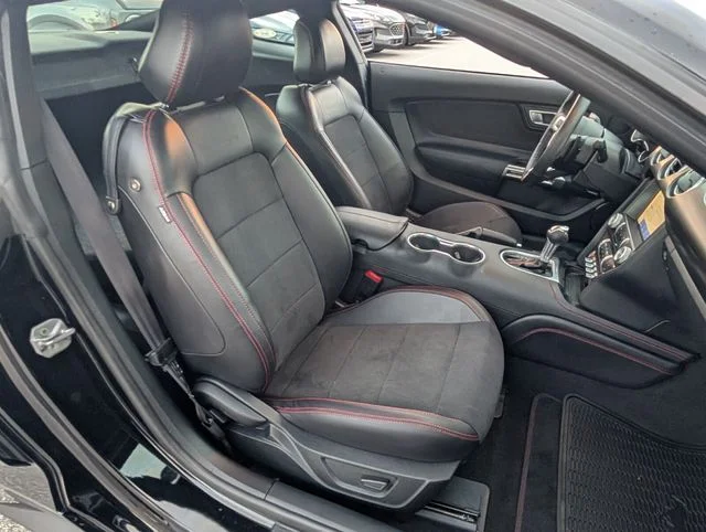 2020 Ford Mustang GT Premium - Photo 14