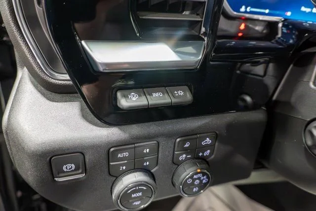 2026 Chevrolet Silverado 1500 High Country - Photo 19