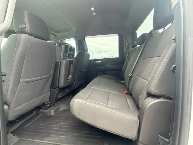 Used 2024 White Chevrolet Custom image 22