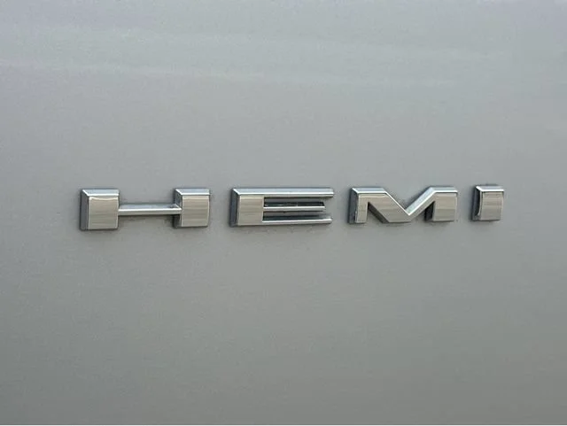 2021 Dodge Challenger R/T - Photo 9