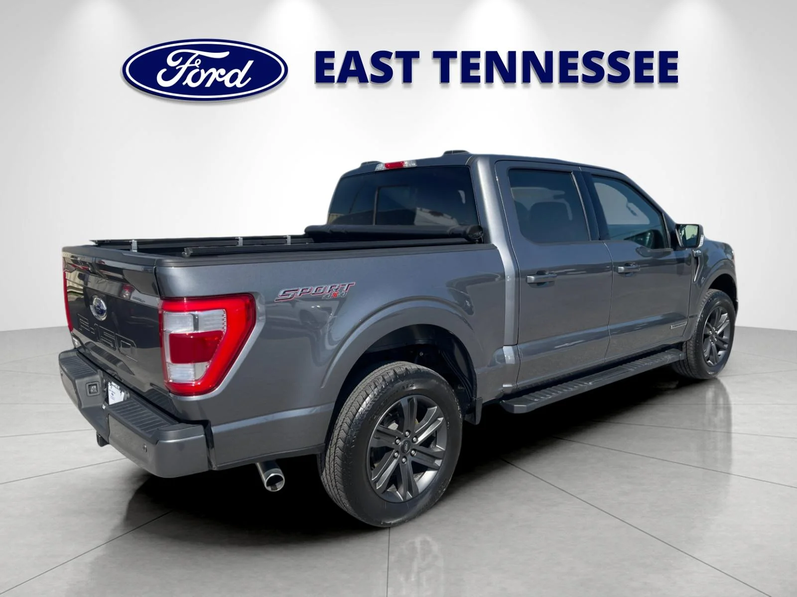 Used 2023 Gray Ford Lariat image 3