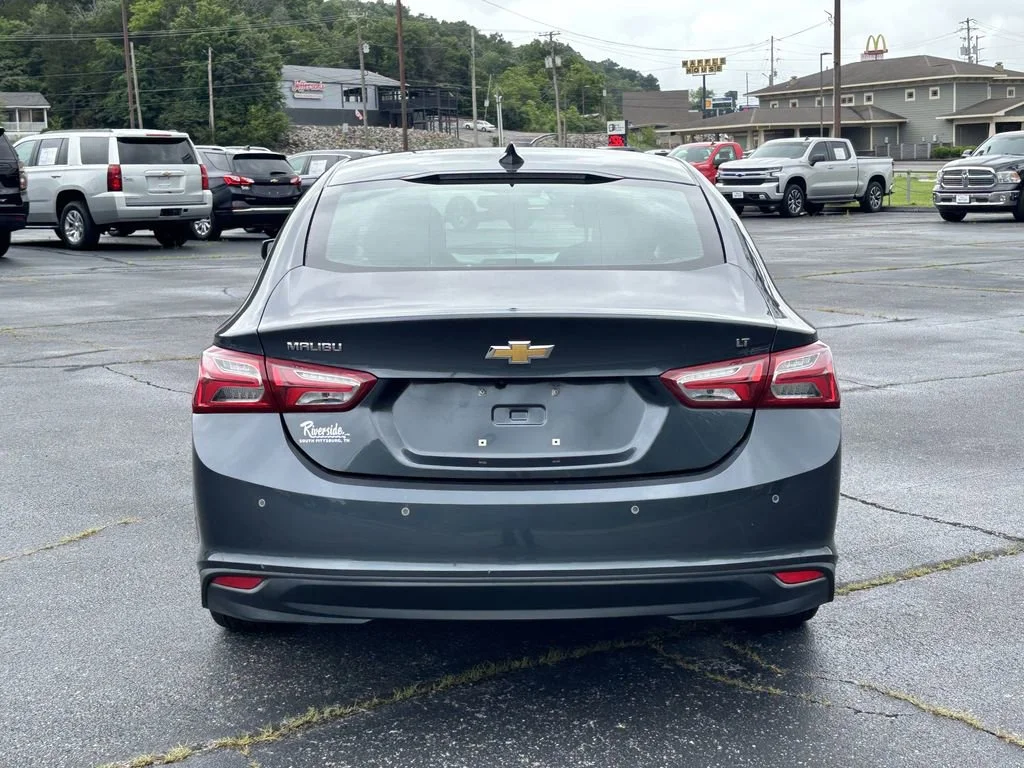 Used 2021 SHADOW GRAY METALLIC Chevrolet LT image 8