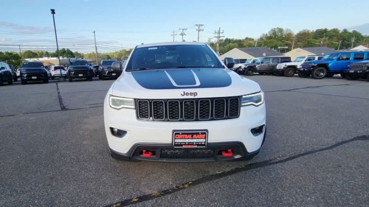 Used 2018 Bright White Clearcoat Jeep Trailhawk image 4