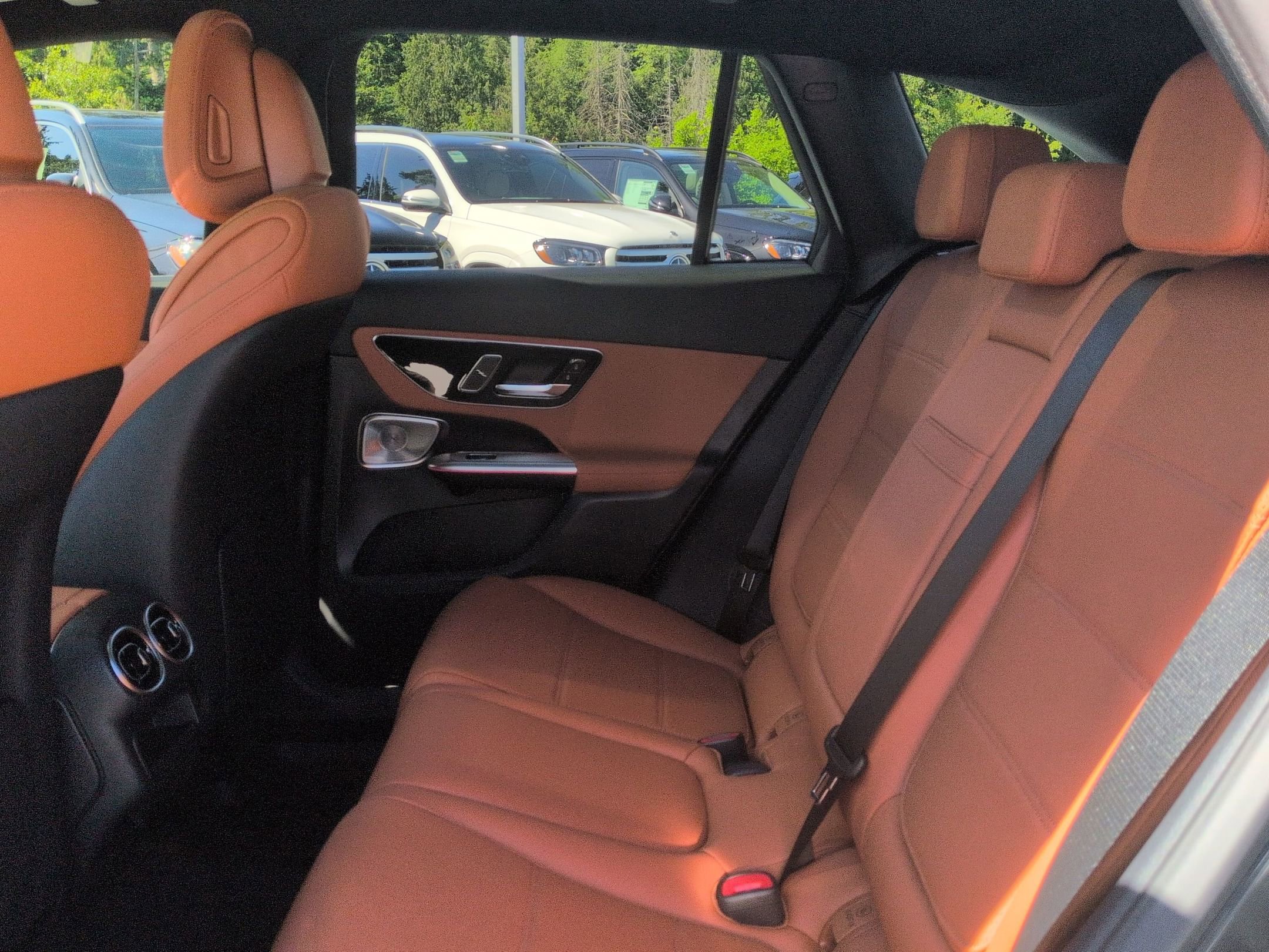 New 2026 Graphite Grey Metallic Mercedes-Benz GLC 300 image 53